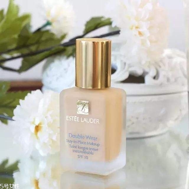 底妝用bb還是粉底液好 教你選擇對的底妝產品 底妝用bb還是粉底液好 教你選擇對的底妝產品