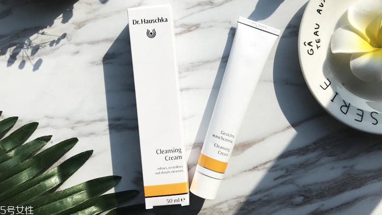 德國(guó)護(hù)膚品哪個(gè)牌子好 安全護(hù)膚超感人 德國(guó)護(hù)膚品哪個(gè)牌子好 安全護(hù)膚超感人