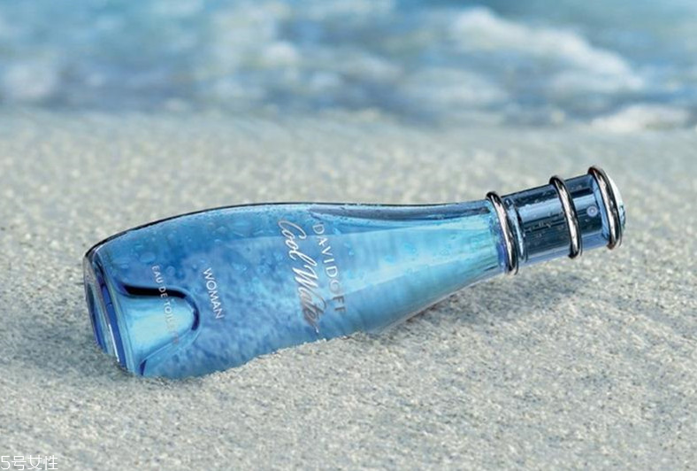 水生調(diào)香水哪個(gè)牌子好 打造清爽干凈氣質(zhì) 水生調(diào)香水哪個(gè)牌子好 打造清爽干凈氣質(zhì)