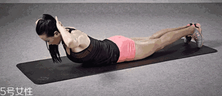 假副乳和真副乳的區(qū)別 前者能快速消除 假副乳和真副乳的區(qū)別 前者能快速消除