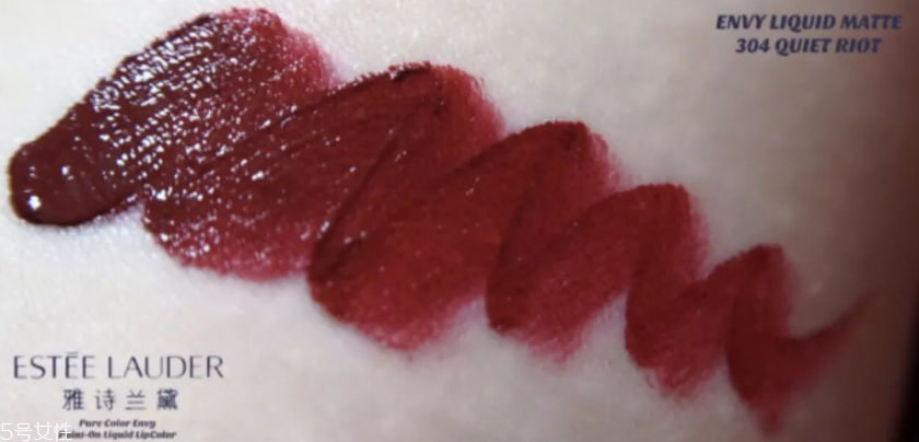 雅詩蘭黛全新傾慕唇釉全部試色 全都找不到替代色 雅詩蘭黛全新傾慕唇釉全部試色 全都找不到替代色