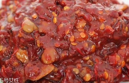 豆瓣醬和黃豆醬一樣嗎 豆瓣醬和黃豆醬一樣嗎