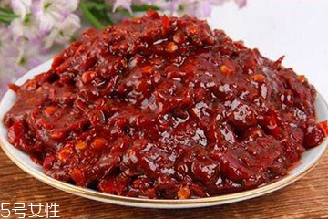 豆瓣醬的熱量 豆瓣醬會(huì)讓人長胖嗎 豆瓣醬的熱量 豆瓣醬會(huì)讓人長胖嗎