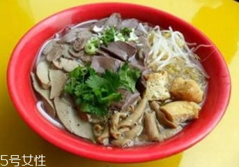 鴨血粉絲湯的功效多種多樣 鴨血粉絲湯的功效多種多樣