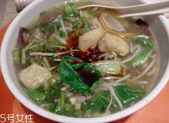 鴨血粉絲湯的由來和產(chǎn)地 鴨血粉絲湯的由來和產(chǎn)地