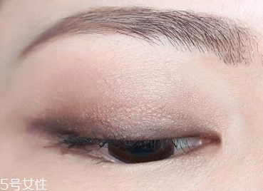 蕾絲雙眼皮貼怎么用 貼法不當(dāng)效果大打折扣 蕾絲雙眼皮貼怎么用 貼法不當(dāng)效果大打折扣