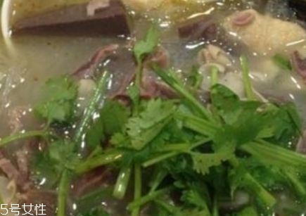 鴨血粉絲湯經(jīng)常吃對身體好嗎 鴨血粉絲湯經(jīng)常吃對身體好嗎