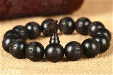 烏木手串怎么盤玩 教你最快包漿的辦法 烏木手串怎么盤玩 教你最快包漿的辦法