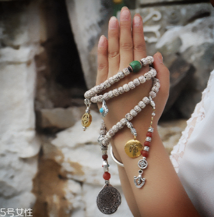 血絲菩提一般價格多少 看菩提品質(zhì) 血絲菩提一般價格多少 看菩提品質(zhì)