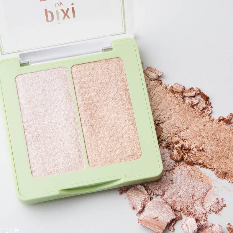 高光棒和高光液哪個(gè)好 2大濕高光pk 高光棒和高光液哪個(gè)好 2大濕高光pk