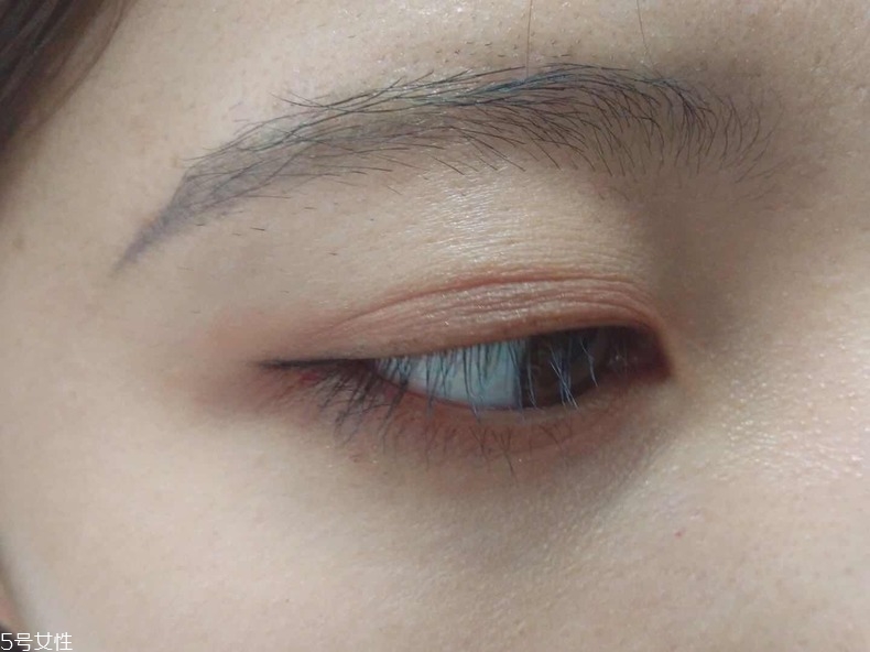 mistine紅管眼線筆防水嗎 持妝能力非常不錯 mistine紅管眼線筆防水嗎 持妝能力非常不錯