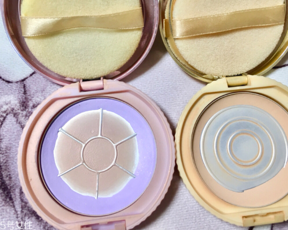 珠光粉餅怎么用法 立體臉獨(dú)家秘笈 珠光粉餅怎么用法 立體臉獨(dú)家秘笈