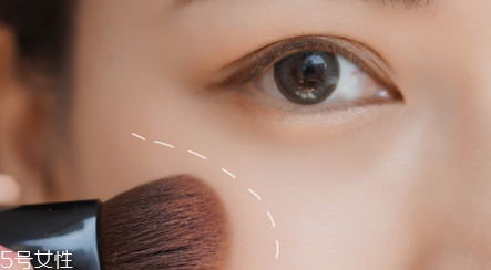 裸妝什么意思 偽素顏妝才夠心機 裸妝什么意思 偽素顏妝才夠心機