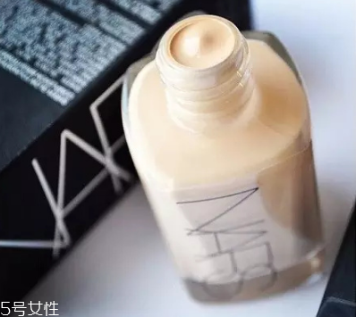 粉底液哪個(gè)牌子最好用 2022年最好用的粉底液 粉底液哪個(gè)牌子最好用 2022年最好用的粉底液
