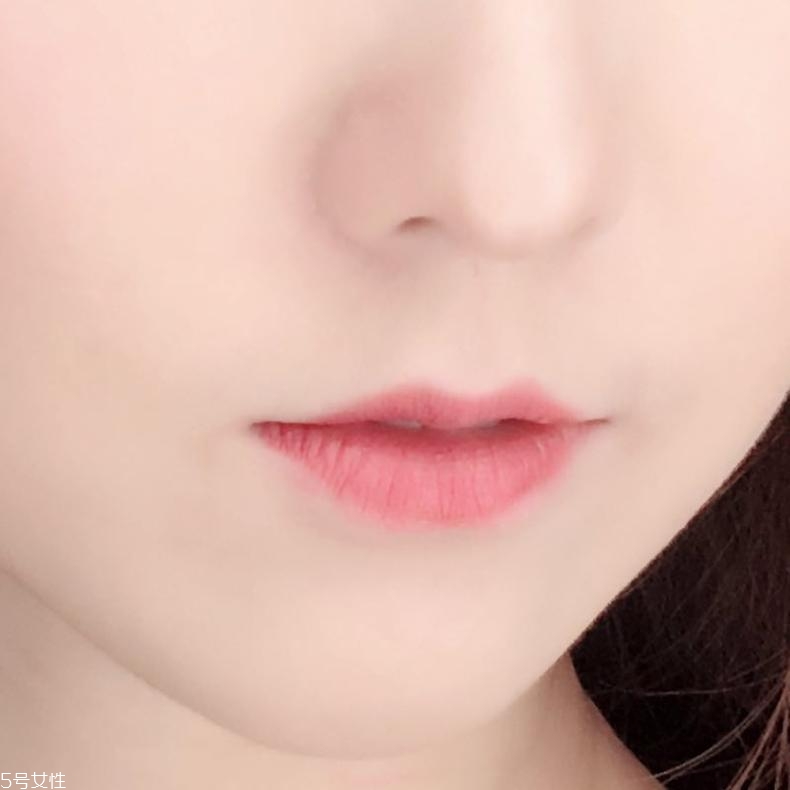 kiko雙頭唇釉怎么涂好看 讓紅唇美成一個吻 kiko雙頭唇釉怎么涂好看 讓紅唇美成一個吻