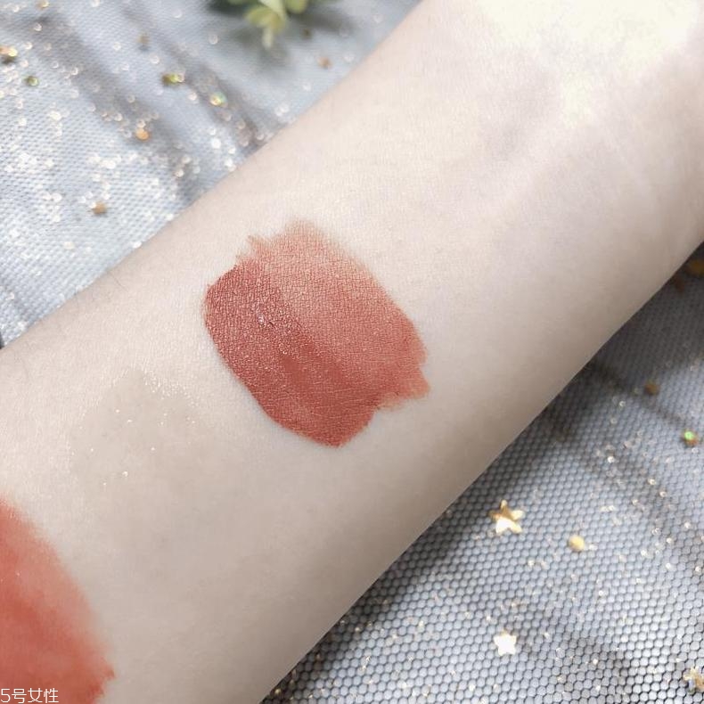 kiko雙頭唇釉怎么涂好看 讓紅唇美成一個吻 kiko雙頭唇釉怎么涂好看 讓紅唇美成一個吻