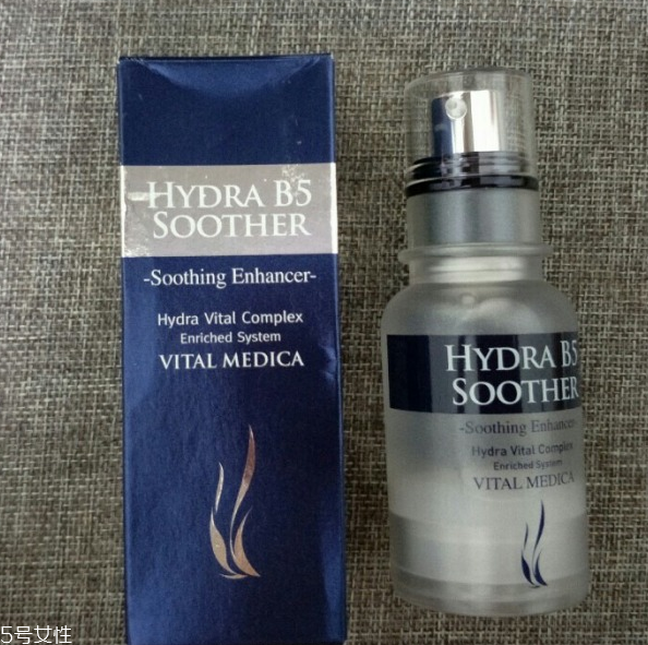 精華啫喱什么時(shí)候用 水乳之間深層滋潤 精華啫喱什么時(shí)候用 水乳之間深層滋潤