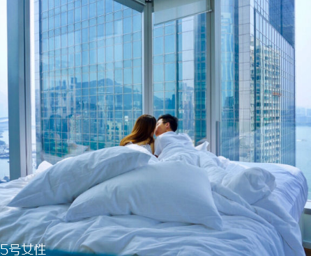 羽絨被可以用來鋪床嗎 會影響蓬松度 羽絨被可以用來鋪床嗎 會影響蓬松度