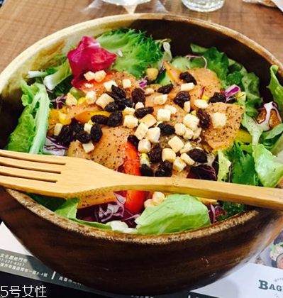 下巴痘痘怎么消除 4個習(xí)慣效果顯著 下巴痘痘怎么消除 4個習(xí)慣效果顯著