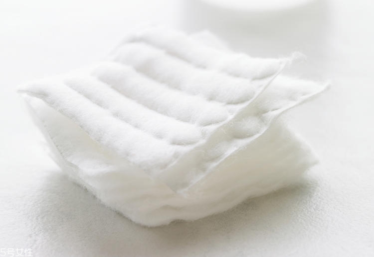 化妝棉什么材質(zhì)好 3種最熱門材質(zhì)pk 化妝棉什么材質(zhì)好 3種最熱門材質(zhì)pk