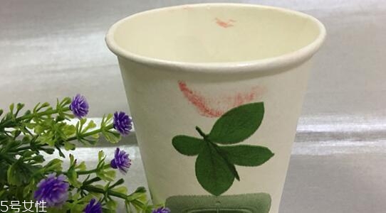 deborah經典米蘭紅唇膏怎么樣 紅寶石粉末做的口紅 deborah經典米蘭紅唇膏怎么樣 紅寶石粉末做的口紅