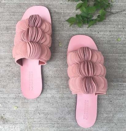 mercedes castillo是什么牌子 讓花朵在腳背綻放 mercedes castillo是什么牌子 讓花朵在腳背綻放