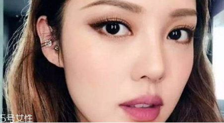 玫瑰色腮紅適合什么膚色 白皮黃皮都能使用 玫瑰色腮紅適合什么膚色 白皮黃皮都能使用