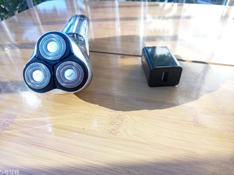 奔騰剃須刀怎么樣 骨子里的精致 奔騰剃須刀怎么樣 骨子里的精致