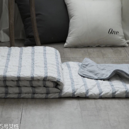 夏涼被用套被套嗎 套上好處多 夏涼被用套被套嗎 套上好處多
