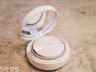 bb霜夏天會(huì)不會(huì)脫妝 必學(xué)的BB霜使用小技巧 bb霜夏天會(huì)不會(huì)脫妝 必學(xué)的BB霜使用小技巧