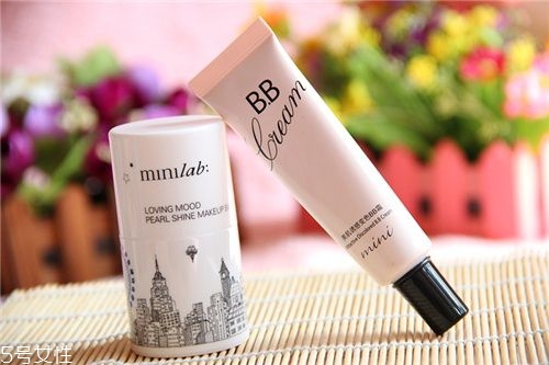 bb霜夏天會(huì)不會(huì)脫妝 必學(xué)的BB霜使用小技巧 bb霜夏天會(huì)不會(huì)脫妝 必學(xué)的BB霜使用小技巧