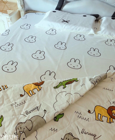 夏涼被適合多少度蓋 看個人體質(zhì) 夏涼被適合多少度蓋 看個人體質(zhì)