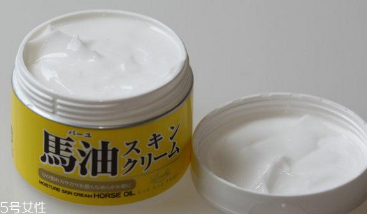 馬油的功效與作用 使用范圍非常廣 馬油的功效與作用 使用范圍非常廣