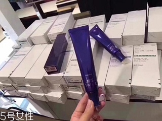 資生堂悅薇頸霜怎么用 論一個脖子的重要性 資生堂悅薇頸霜怎么用 論一個脖子的重要性