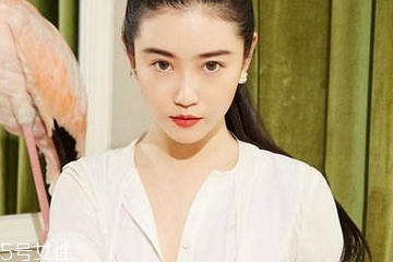 黑臉娃娃碳粉要涂多久 5分鐘就夠了 黑臉娃娃碳粉要涂多久 5分鐘就夠了