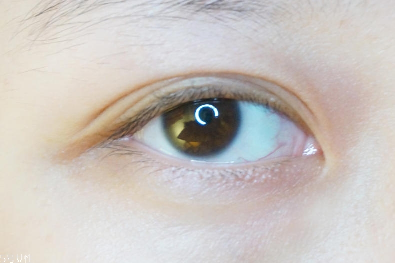 海儷恩隱形眼鏡好不好 連手殘黨都能帶來桃花 海儷恩隱形眼鏡好不好 連手殘黨都能帶來桃花