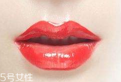 半永久紋唇多久能涂口紅 3個(gè)月內(nèi)別用口紅 半永久紋唇多久能涂口紅 3個(gè)月內(nèi)別用口紅