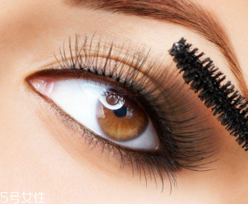 嫁接睫毛越多越好看嗎 跟原生睫毛數(shù)量一致才自然 嫁接睫毛越多越好看嗎 跟原生睫毛數(shù)量一致才自然