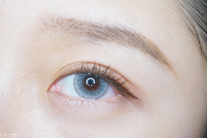 魅瞳隱形眼鏡好不好 整個宇宙都在你眼中 魅瞳隱形眼鏡好不好 整個宇宙都在你眼中