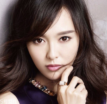 非離子美瞳和硅水凝膠哪個(gè)好 后者能避免角膜炎 非離子美瞳和硅水凝膠哪個(gè)好 后者能避免角膜炎