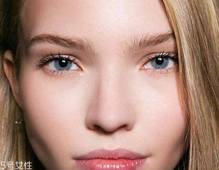 藍色美瞳適合什么人 適合肌膚白皙者 藍色美瞳適合什么人 適合肌膚白皙者