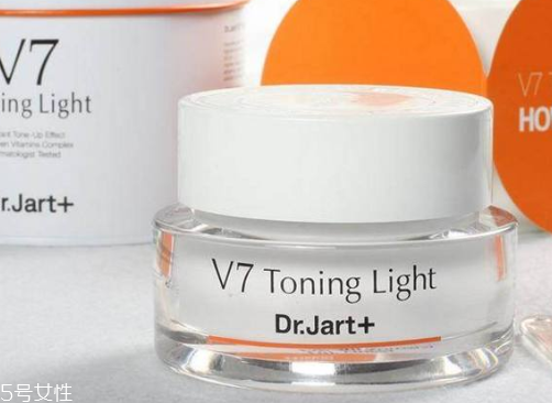 油性肌膚用什么素顏霜好 水包油型最適合 油性肌膚用什么素顏霜好 水包油型最適合