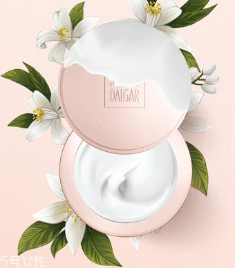 素顏霜什么成分能補(bǔ)水保濕 甘油和透明質(zhì)酸不可少 素顏霜什么成分能補(bǔ)水保濕 甘油和透明質(zhì)酸不可少