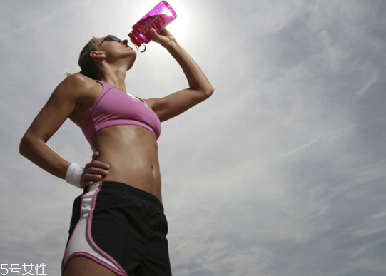 每天慢跑多久可以減肥 慢跑減肥的技巧 每天慢跑多久可以減肥 慢跑減肥的技巧