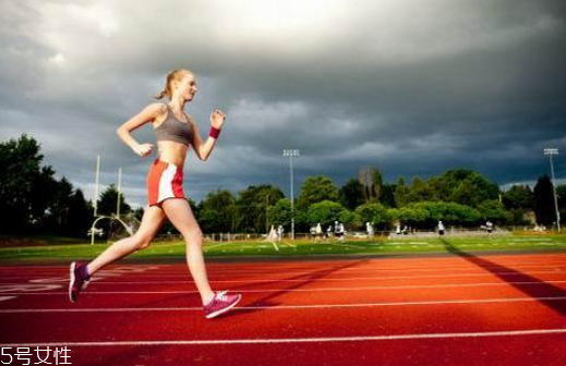 慢跑多長時間開始消耗脂肪 要超過30分鐘才會有效 慢跑多長時間開始消耗脂肪 要超過30分鐘才會有效