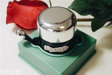 海藍之謎眼霜導(dǎo)入棒怎么使用 讓眼部更顯年輕 海藍之謎眼霜導(dǎo)入棒怎么使用 讓眼部更顯年輕