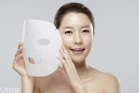 夏天用什么面膜最好 夏天自制補水面膜的做法 夏天用什么面膜最好 夏天自制補水面膜的做法