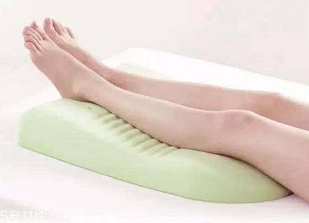 腿毛是遺傳的嗎 有這個(gè)可能 腿毛是遺傳的嗎 有這個(gè)可能