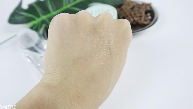 悅詩風(fēng)吟散粉和紀(jì)梵希散粉哪個(gè)好 平價(jià)散粉pk貴婦散粉 悅詩風(fēng)吟散粉和紀(jì)梵希散粉哪個(gè)好 平價(jià)散粉pk貴婦散粉