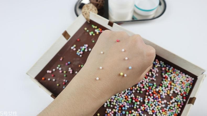 珂潤面霜和hfp面霜哪個(gè)好 2款同價(jià)面霜大pk 珂潤面霜和hfp面霜哪個(gè)好 2款同價(jià)面霜大pk